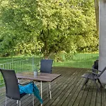 Hébergement de vacances 2 Bedroom Awesome In *