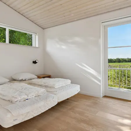 Holiday home 2 Bedroom Awesome In Give