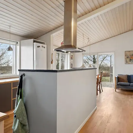 2 Bedroom Awesome In 吉弗